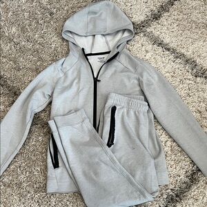 Old Navy Active Dynamic Fleece. Boys Light Gray Zip Hoodie & Jogger Set. Size L